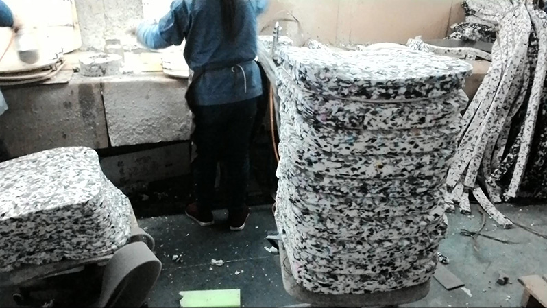 ウレタンクッション