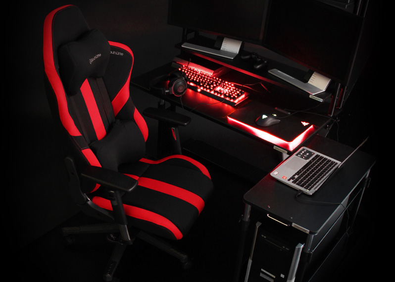 8. ゲーミングチェア