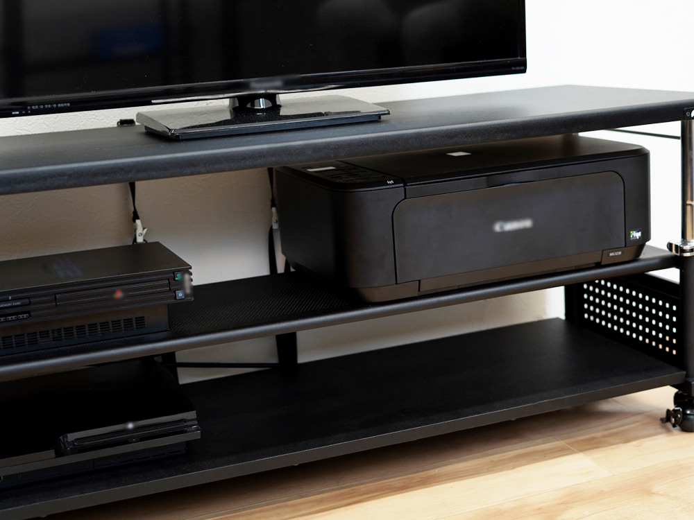 テレビの下 (テレビ台)