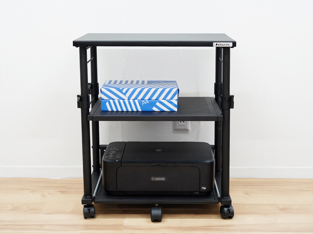 プリンター用紙やトナーも収納できる