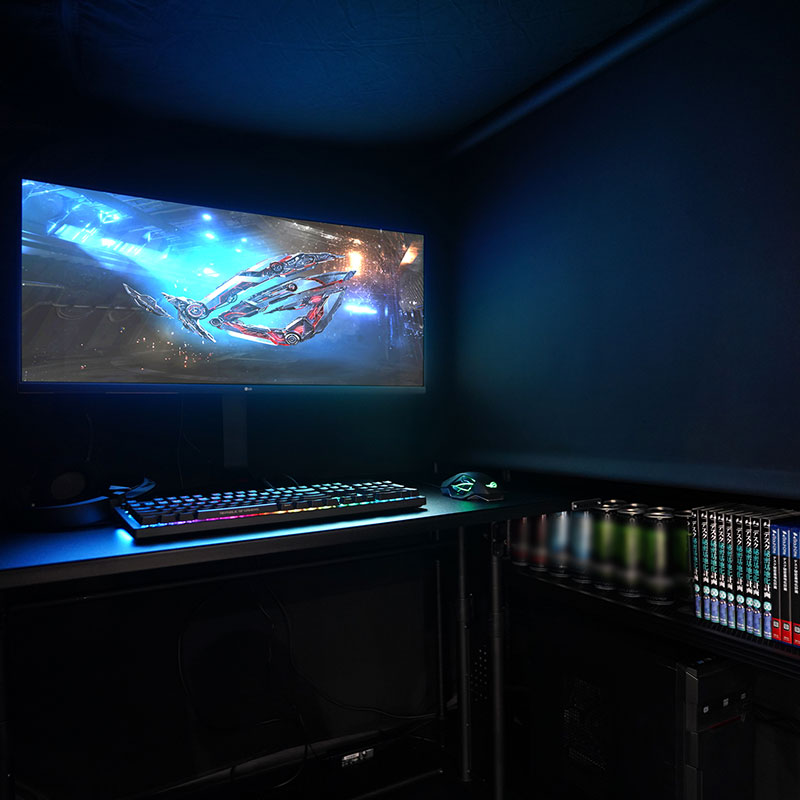 ゲーミングデスクに