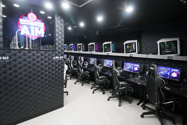 【導入事例】　eSPORTS CAFE AIM 高田馬場店