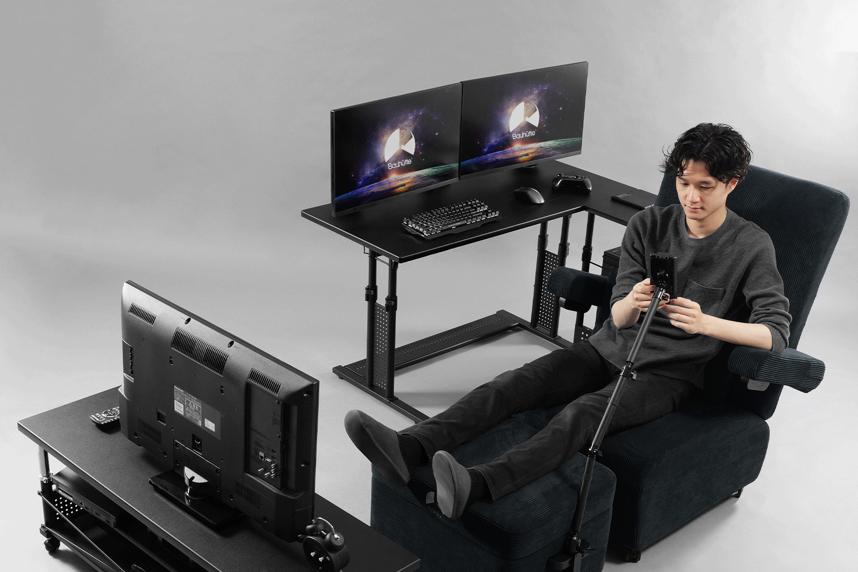 Bauhutte S Gaming Sofa Is The Apex Of