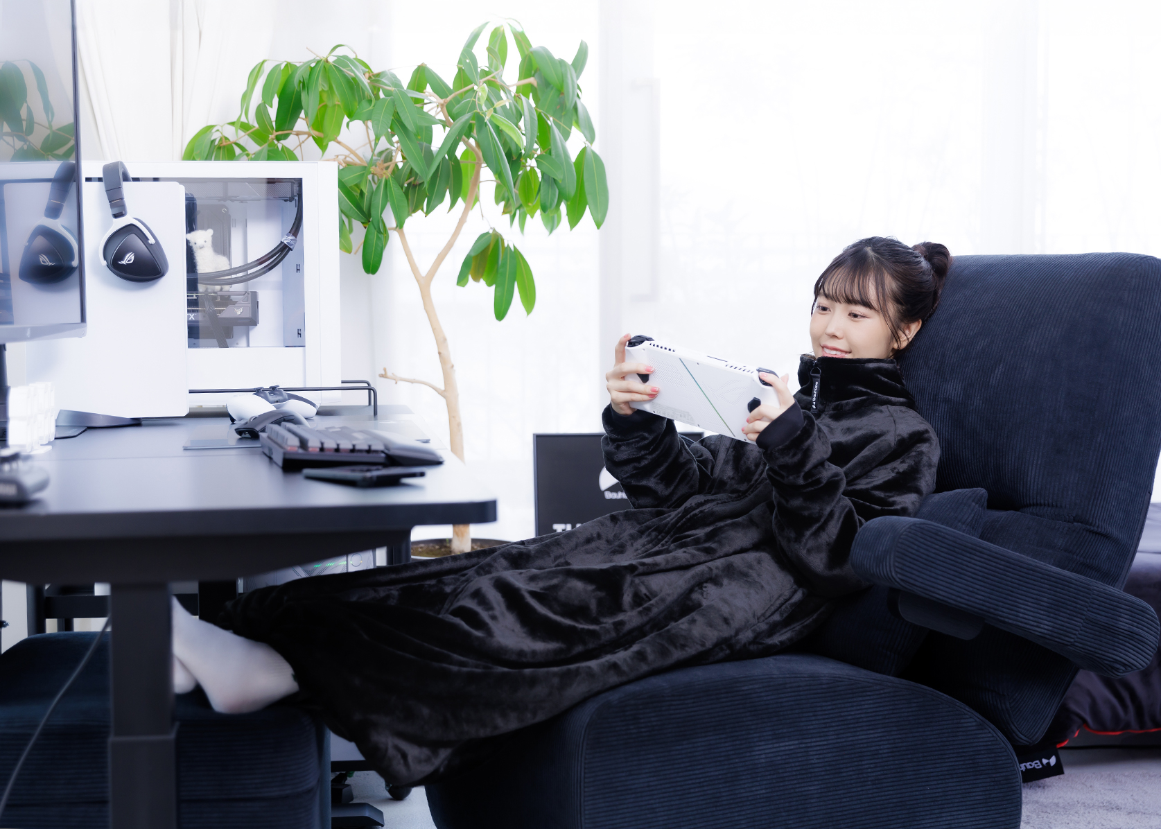 はだけない着る毛布 HFD-HB25 gallery
