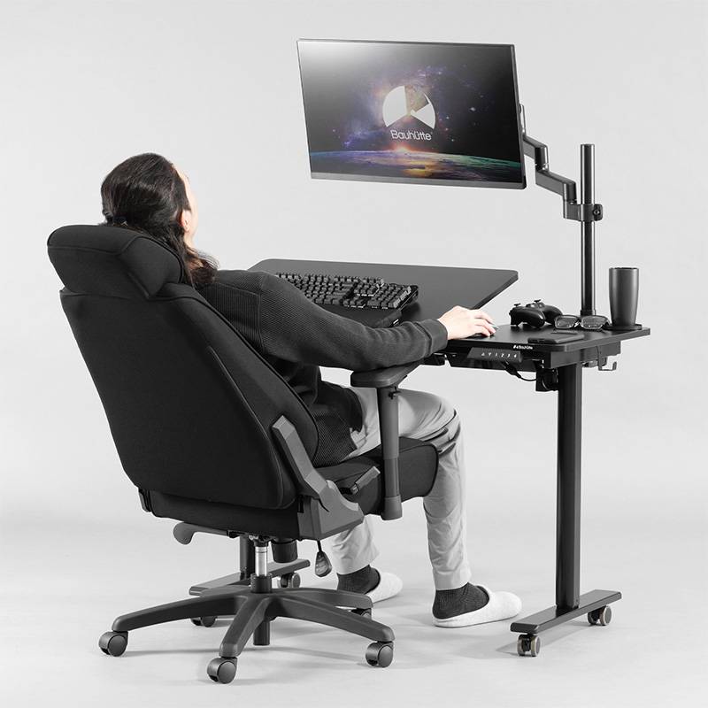 身体にフィットする電動昇降