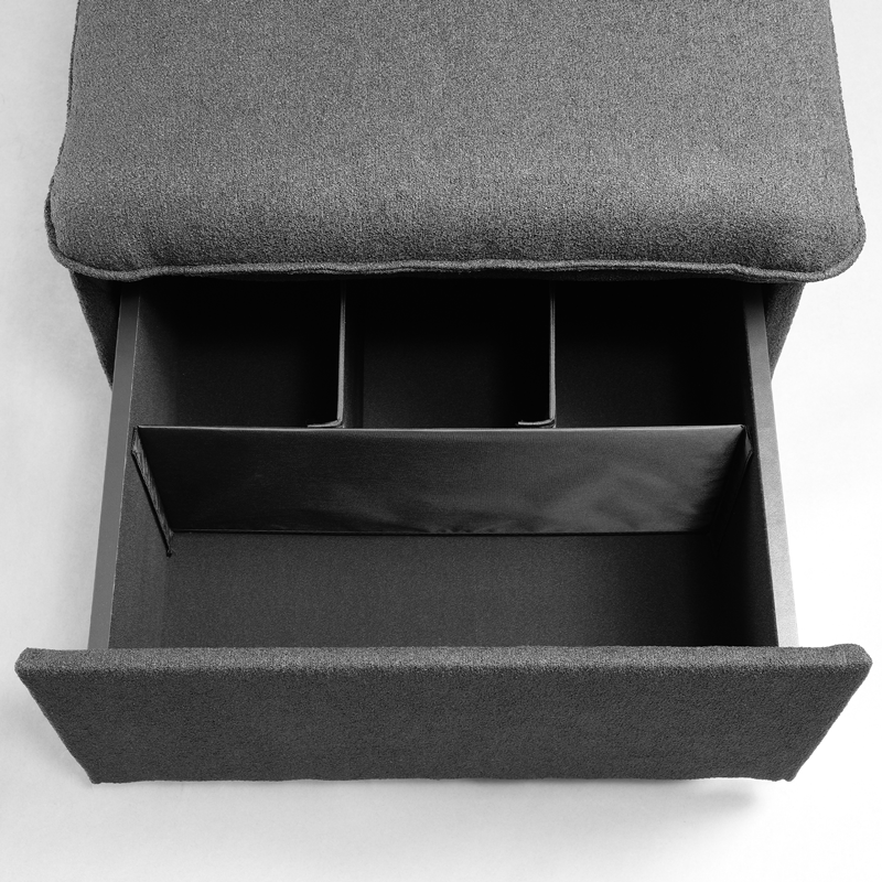 座面下がまるごと大容量ストレージに